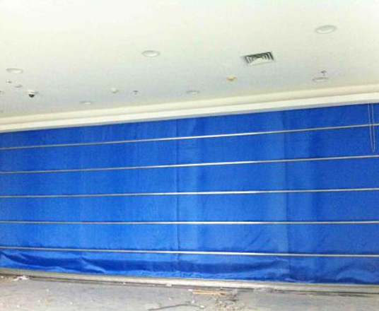 無機布防火卷簾門